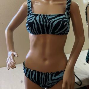 Black and Teal 2-Piece set Bikini swim suit (Size MEDIUM) panty liner still on